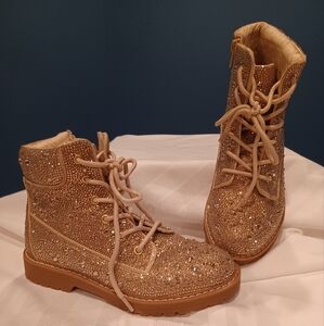 Pre-owned Betsey Johnson  SILVER RHINESTONES Lace-Up LUG SOLE Bling Combat